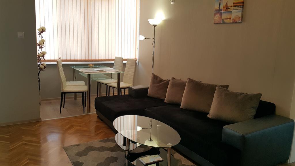 Apartment Plamen Delux Μπουργκάς Εξωτερικό φωτογραφία